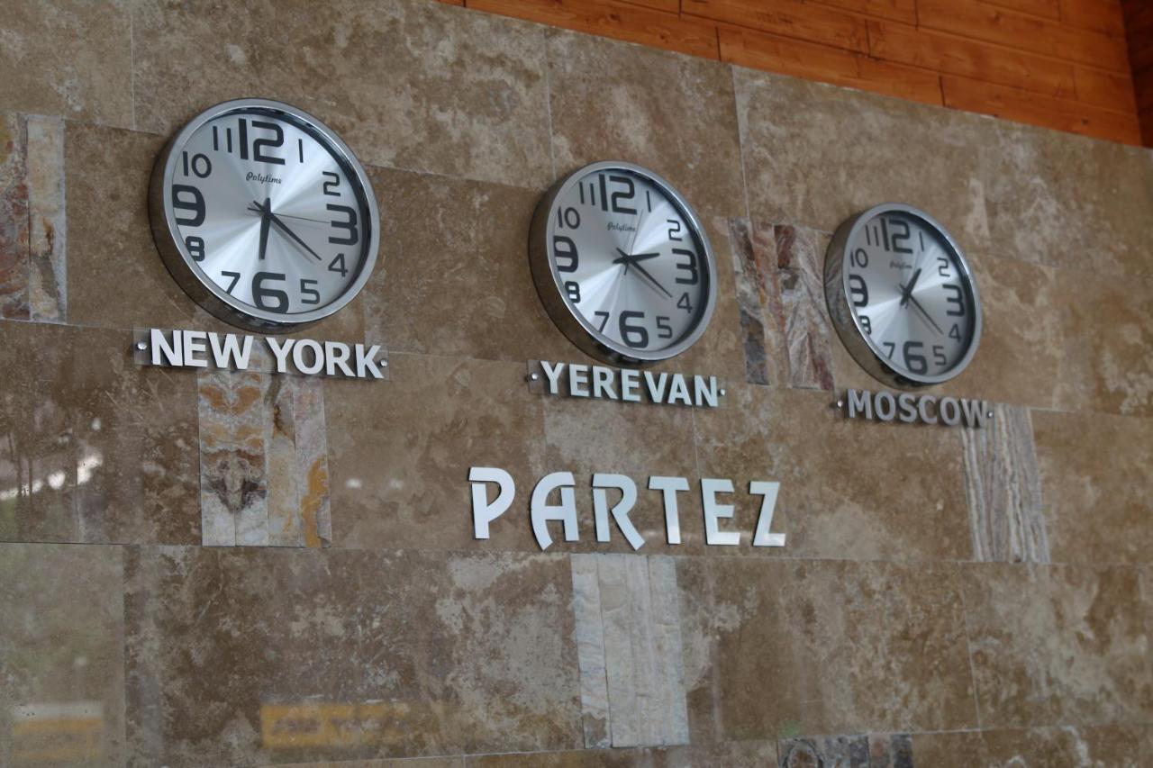 Hotel Partiez Jerevan Eksteriør billede